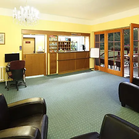 Hubert Hotel 3*