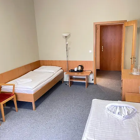 Hotell Hubert 3*