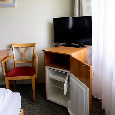 Hubert Hotel