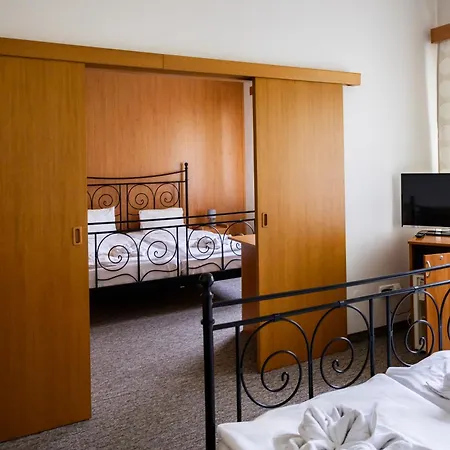 Hotel Hubert 3*
