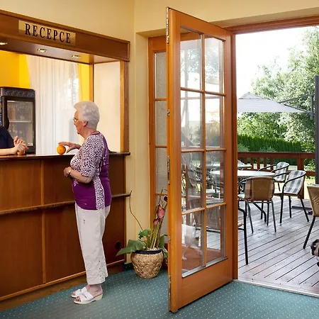 Hotell Hubert 3*