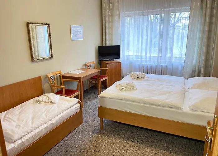 Hubert Hotel