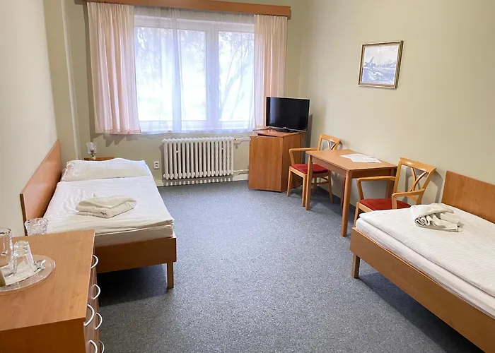 Hubert Hotel 3*